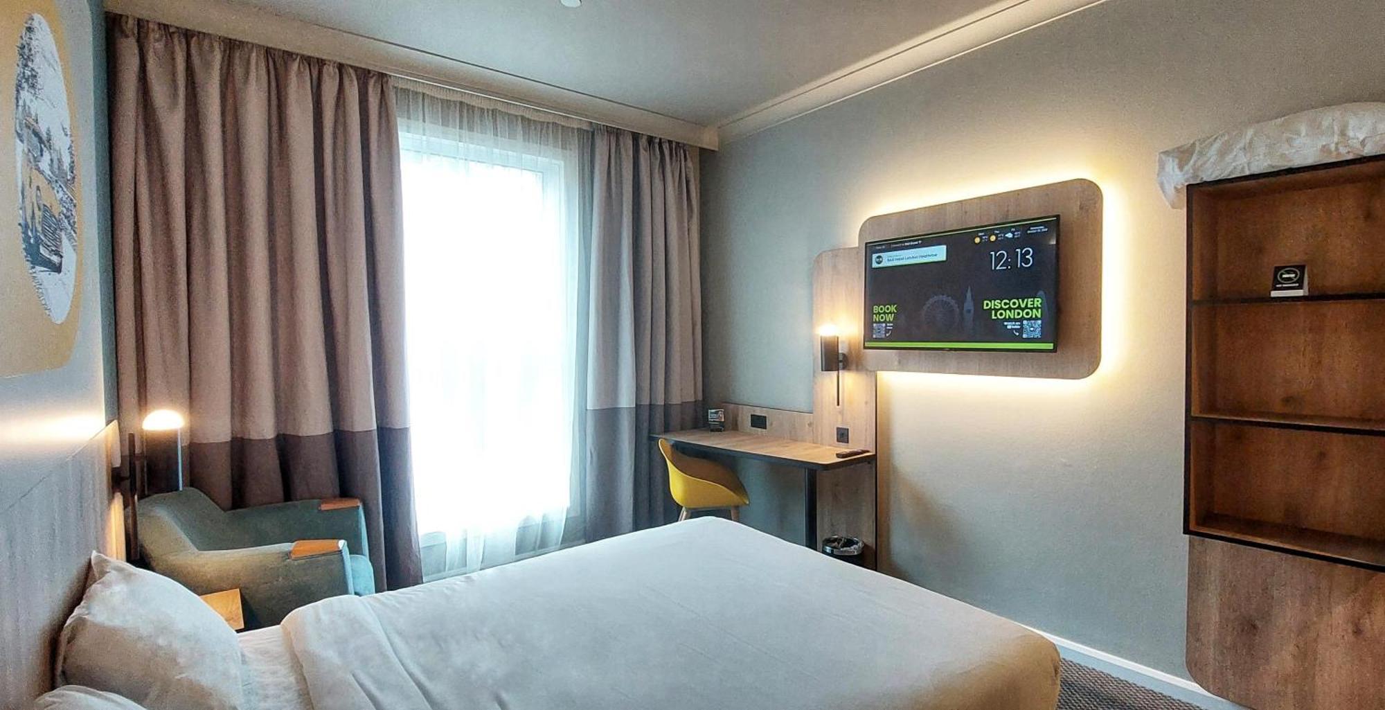 B&B Hotel London Heathrow Slough Exterior foto